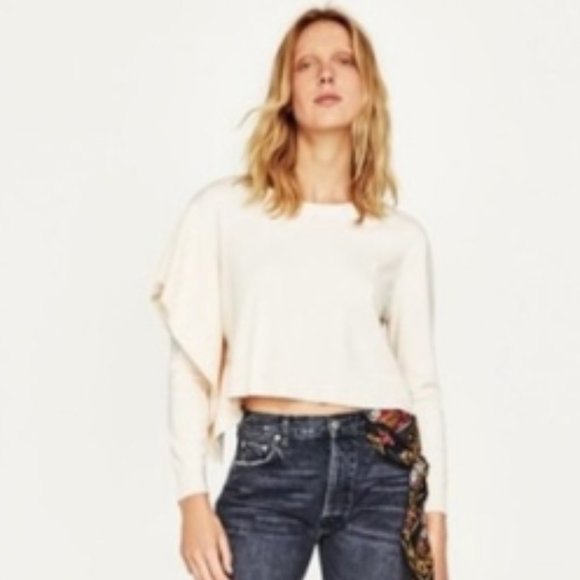 Zara Sweaters - ZARA One Side Ruffle Knit Cream Pullover Size M NWT